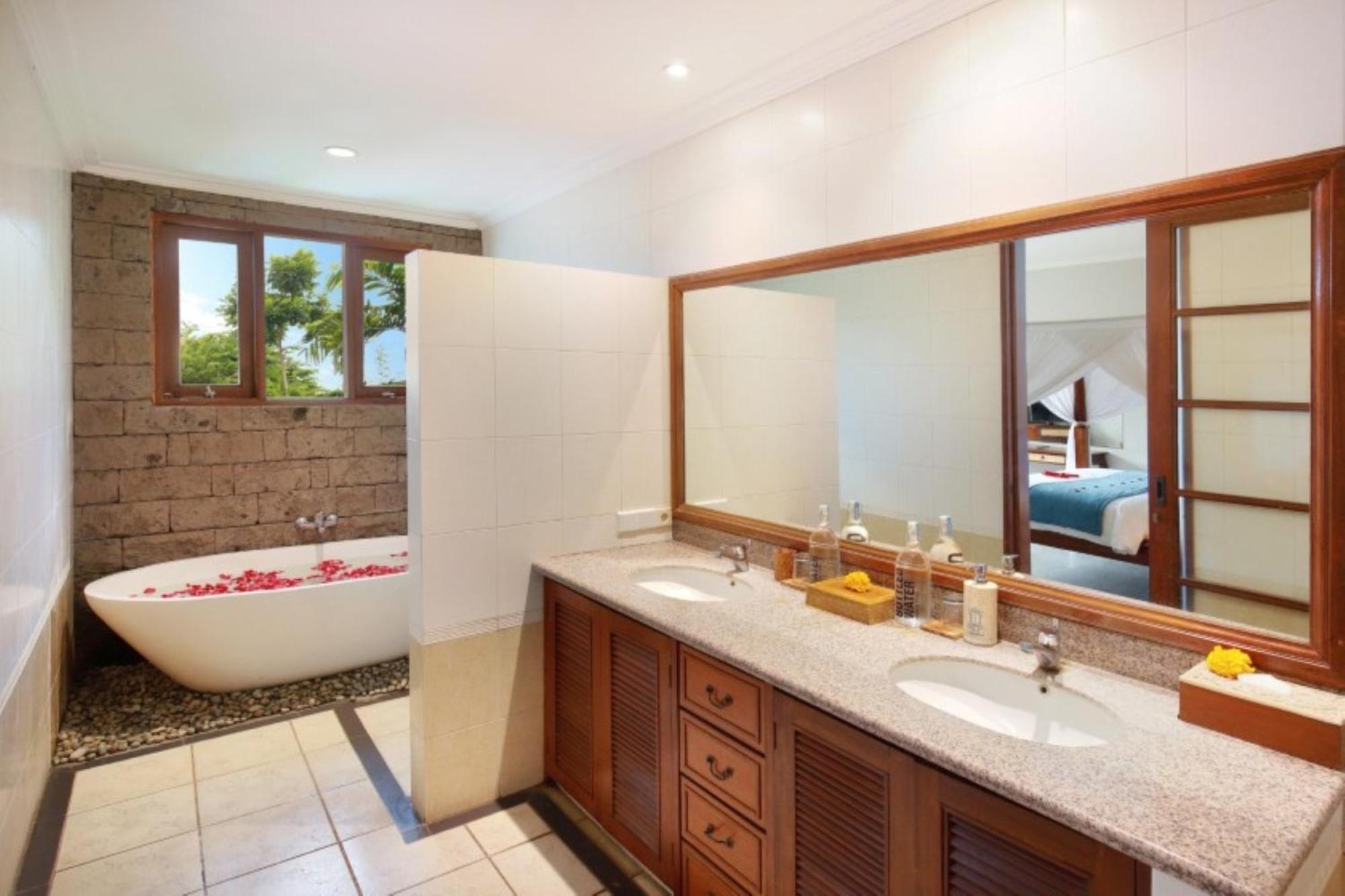 Kecapi Villa Seminyak Esterno foto
