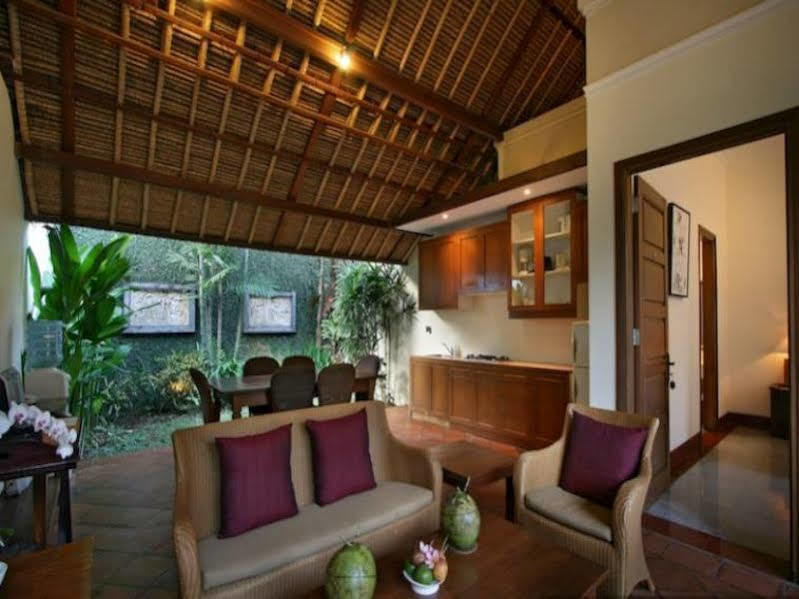 Kecapi Villa Seminyak Esterno foto
